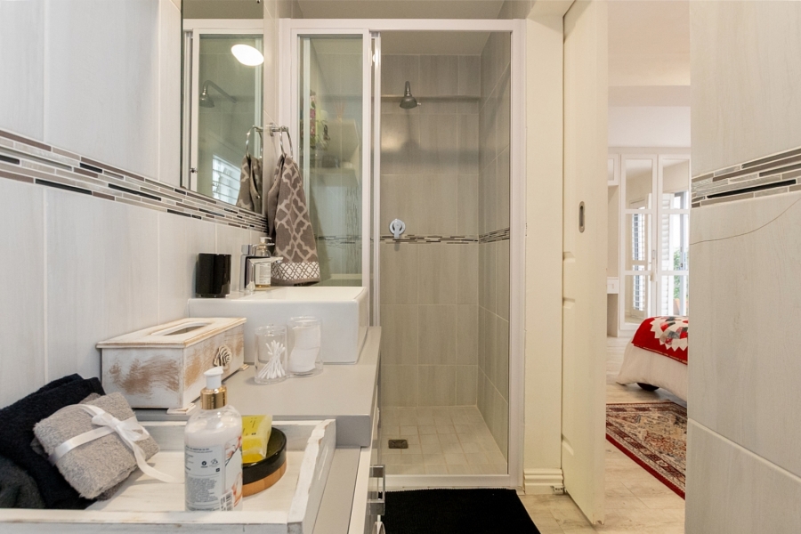 4 Bedroom Property for Sale in Paradise Beach Western Cape
